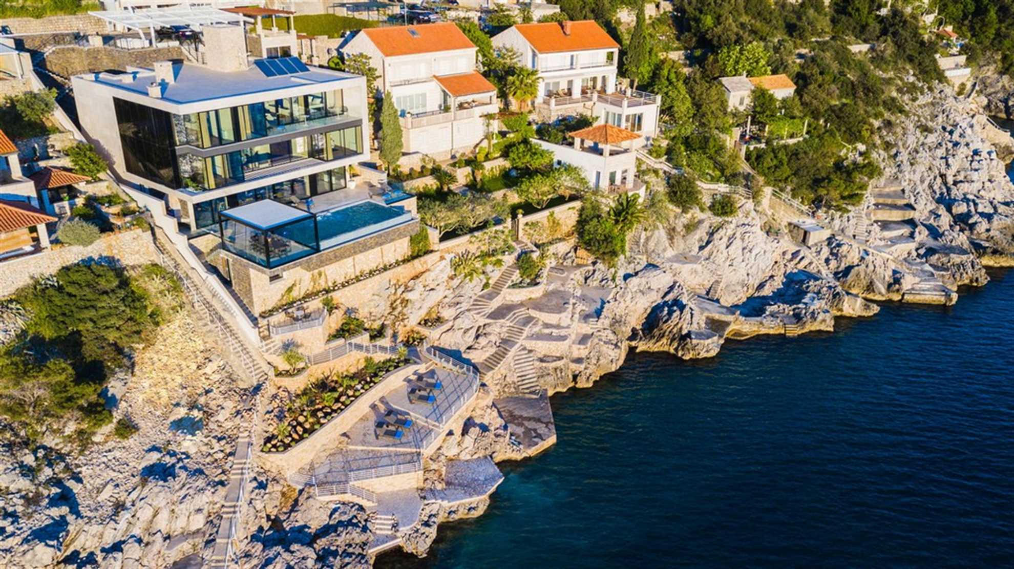 Velika Oceanija u blizini Dubrovnika