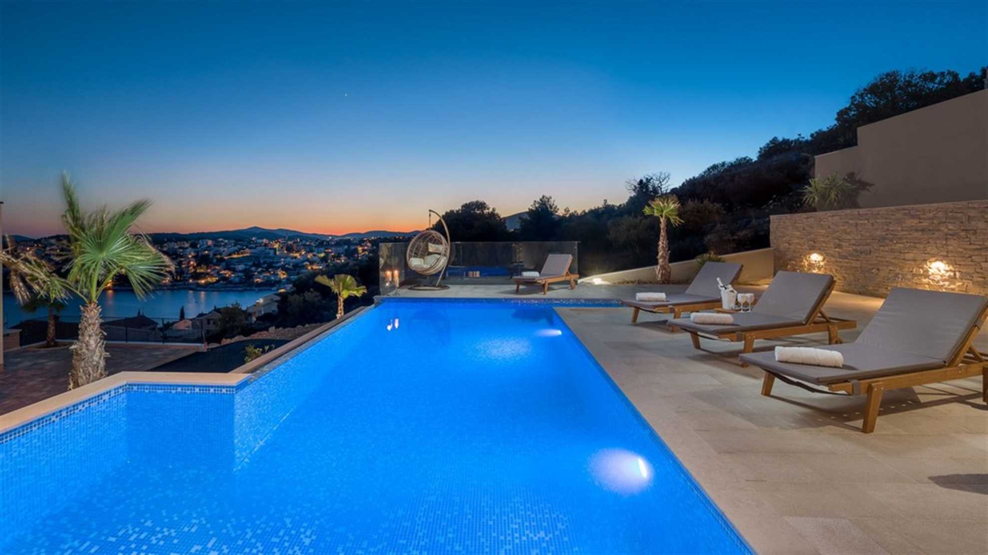 Luxury Villa White Pearl near Trogir