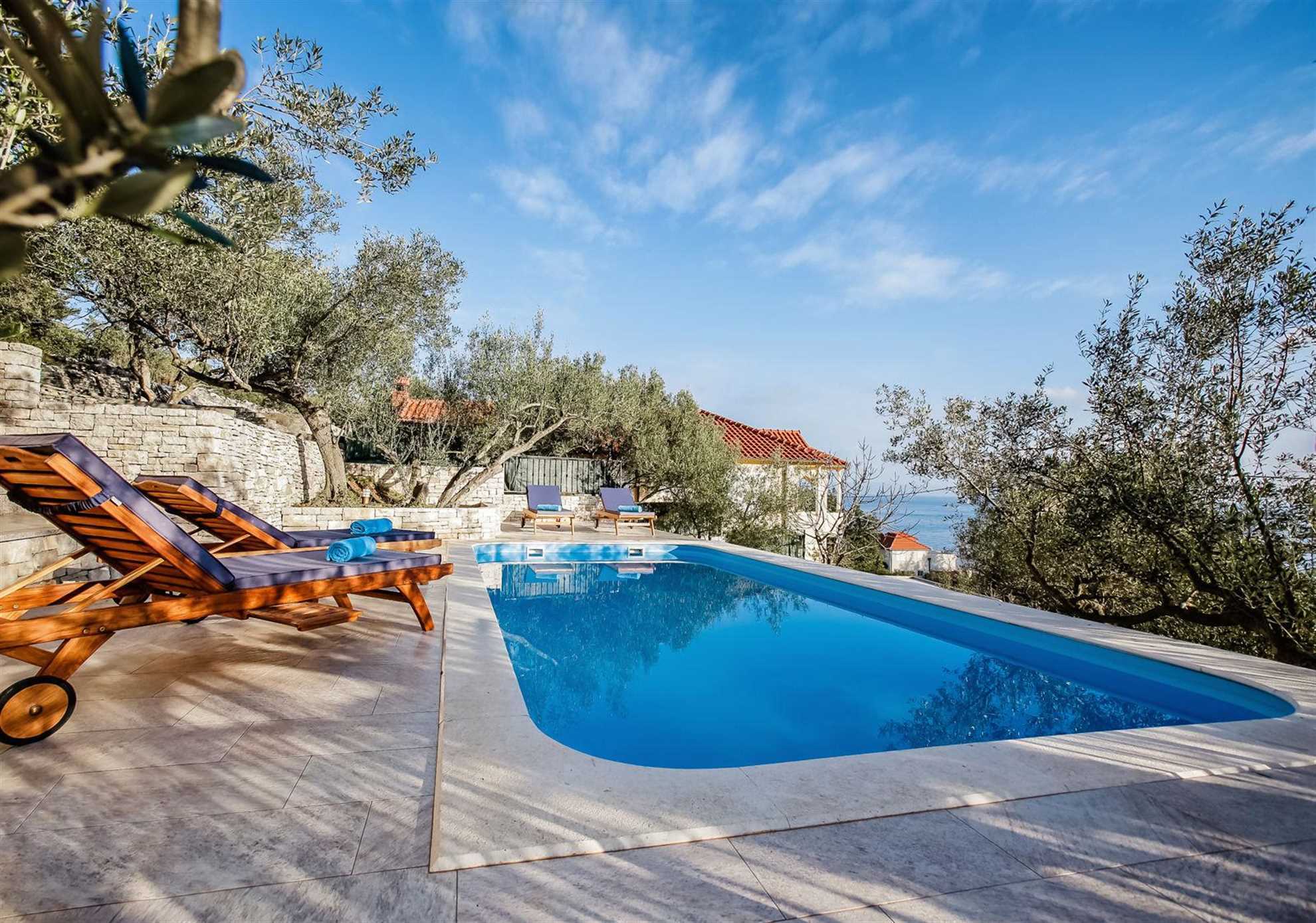 Luxury Villa Golden Beach  with Swimming Pool and Large Sun Deck in Bol on Brac Island