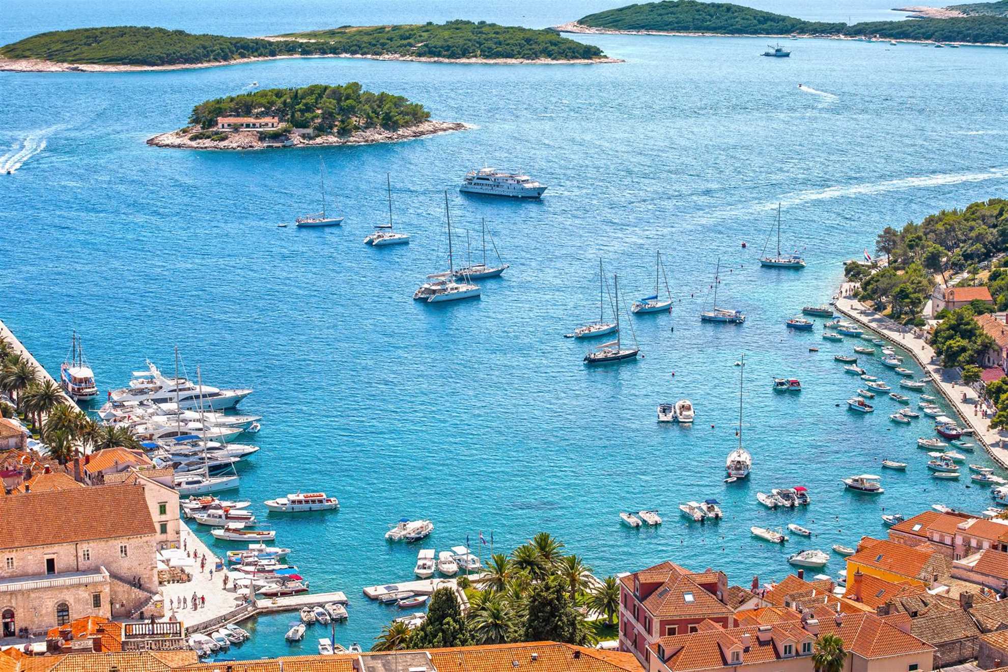 Hvar, Kroatia brukt i blogginnlegget Luxury Villas for Holidays in Croatia