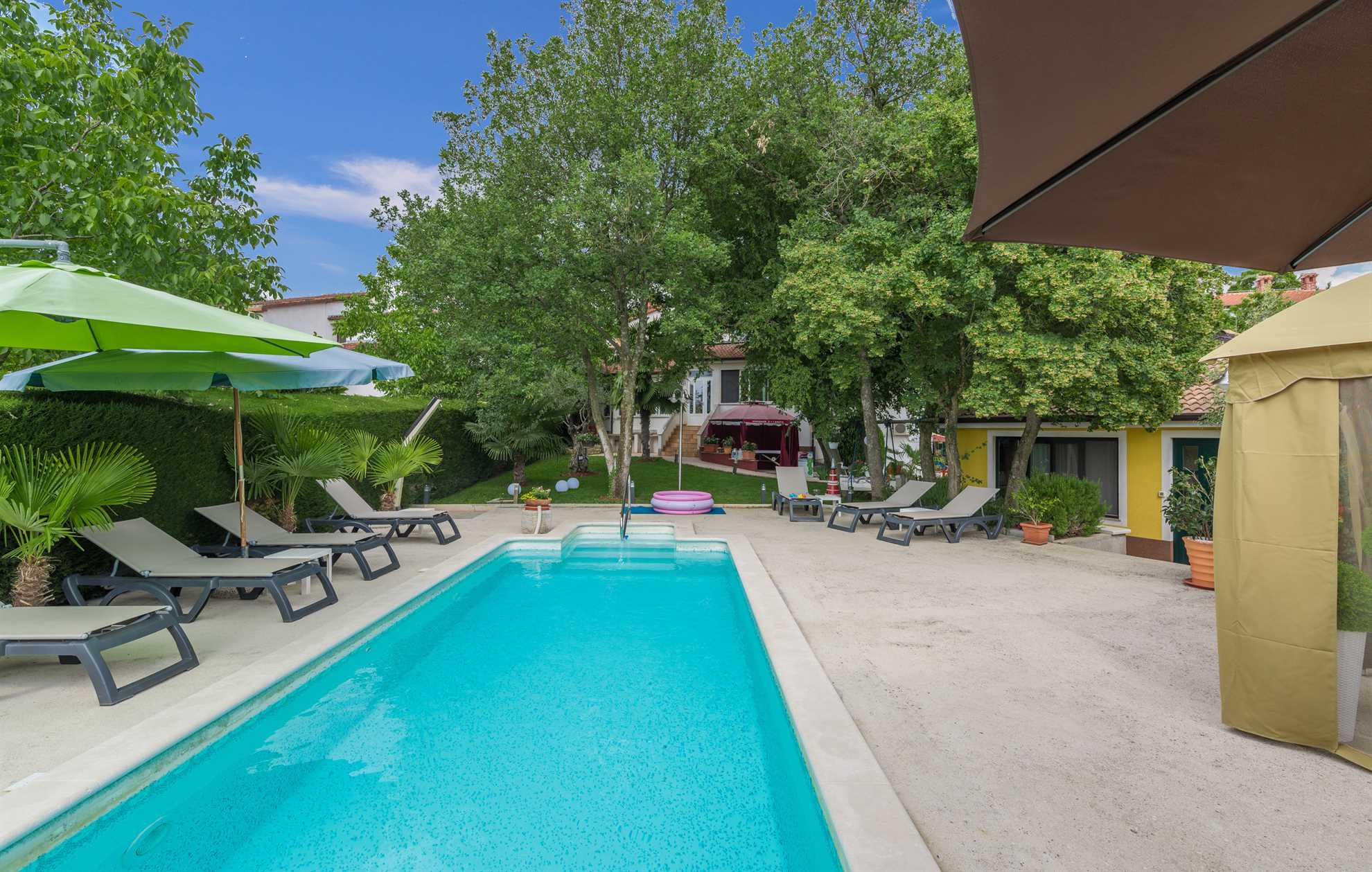 Apartment Luna with pool in Porec