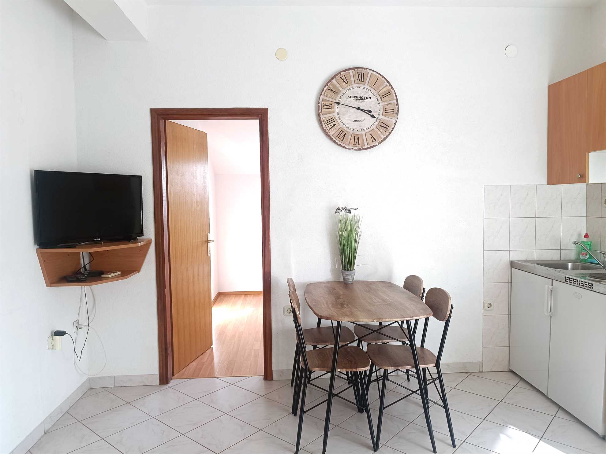 A4 One bedroom Apartment Storic for 3 guests near the beach